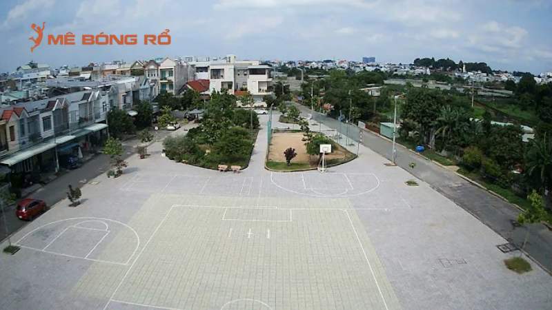 Sân bóng rổ Tân Phong