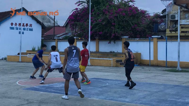 Cách di chuyển tới Sân bóng rổ Lễ Nghĩa Hội An