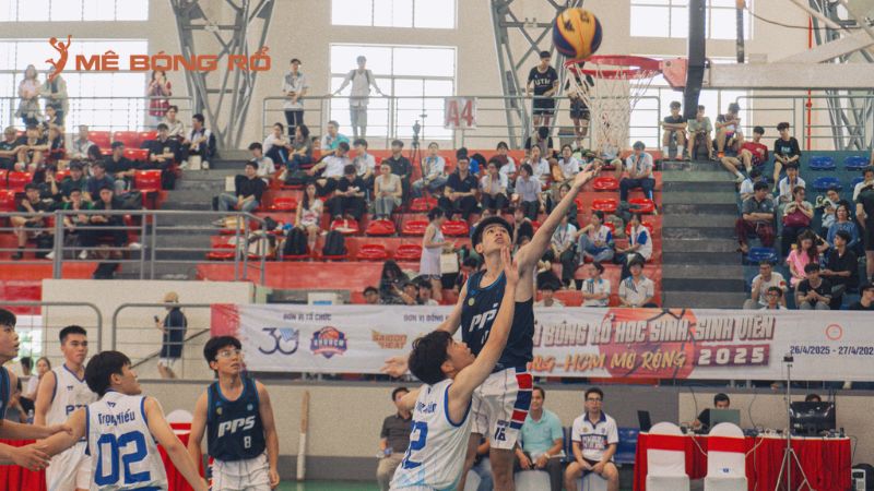Sân bóng rổ trường Phổ Thông Thực hành Sư Phạm