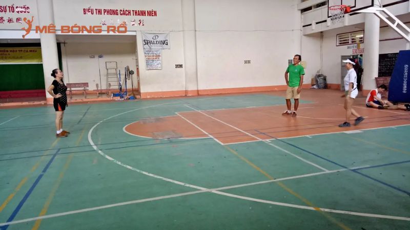 Sân bóng rổ Kim Thanh Cà Mau sở hữu không gian thoáng đãng